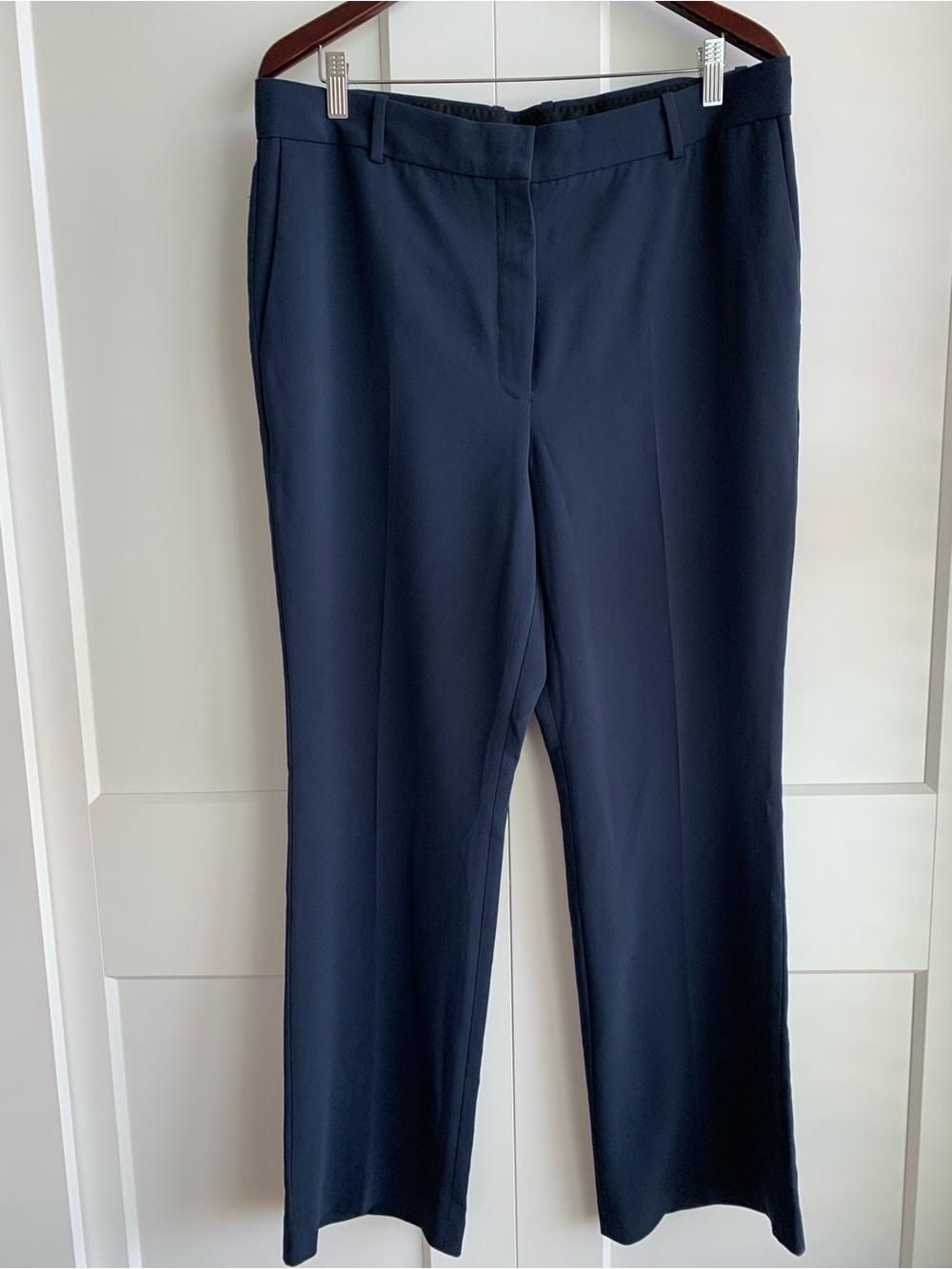 Babaton Slim Bootcut Pant size 16 in Navy Blue lightweight